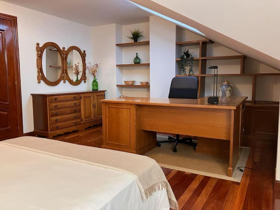 Duplex 122M2, 4 Dormitorios, 2 Banos Completos, Wifi 1Gb Mundaka Luaran gambar