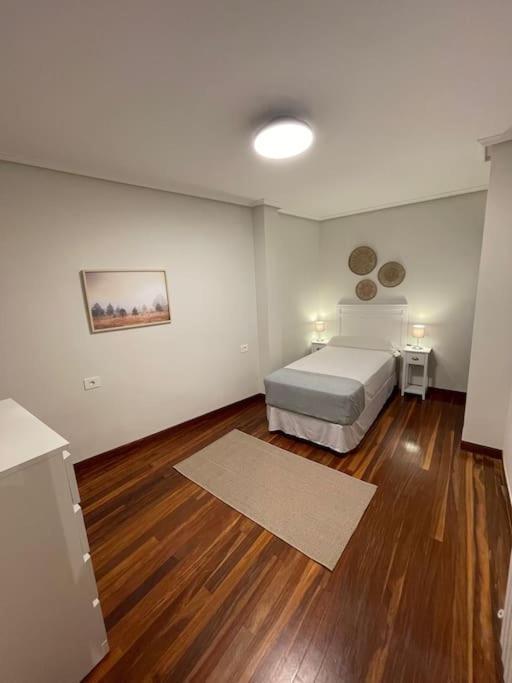 Duplex 122M2, 4 Dormitorios, 2 Banos Completos, Wifi 1Gb Mundaka Luaran gambar