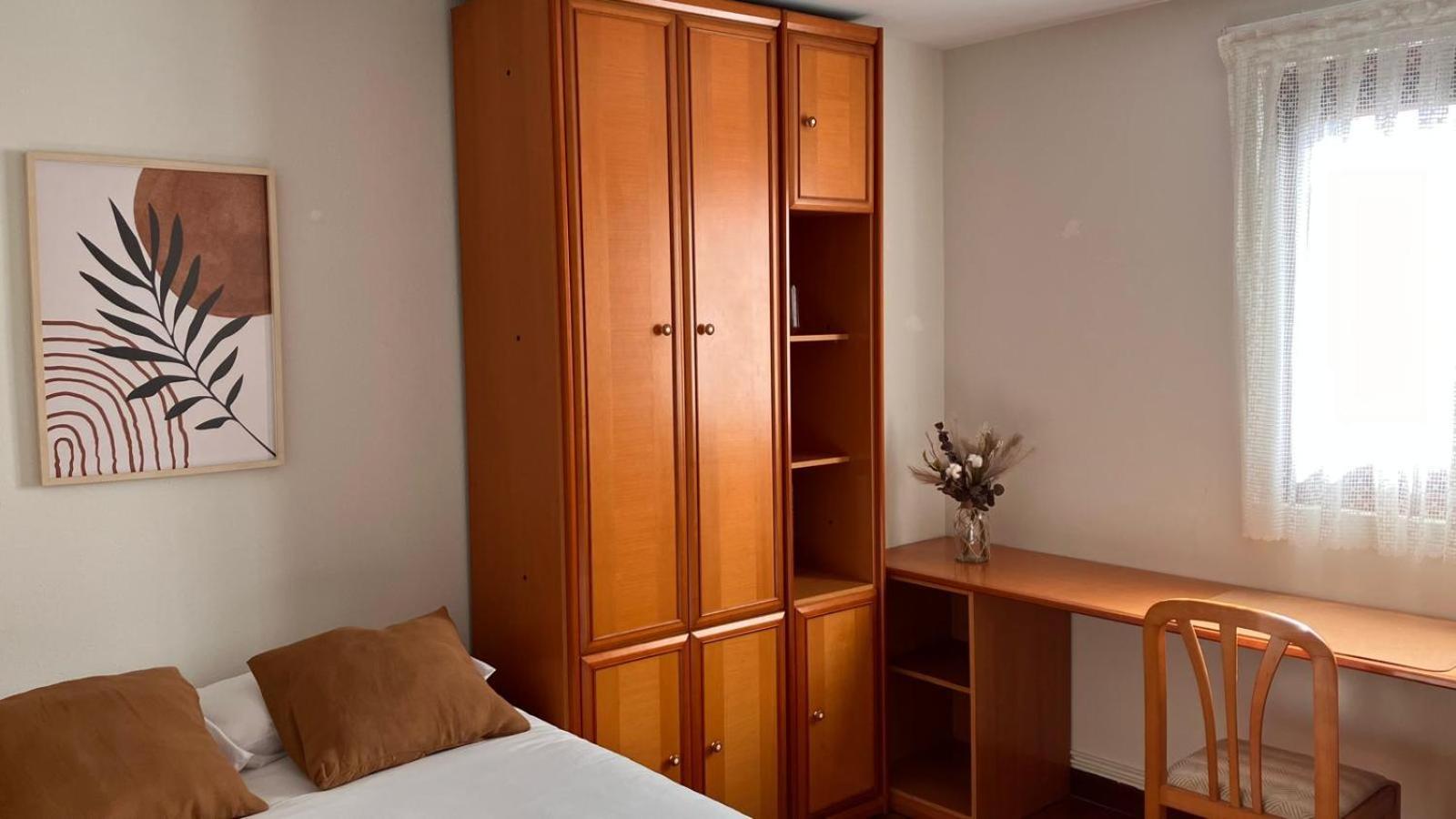Duplex 122M2, 4 Dormitorios, 2 Banos Completos, Wifi 1Gb Mundaka Luaran gambar