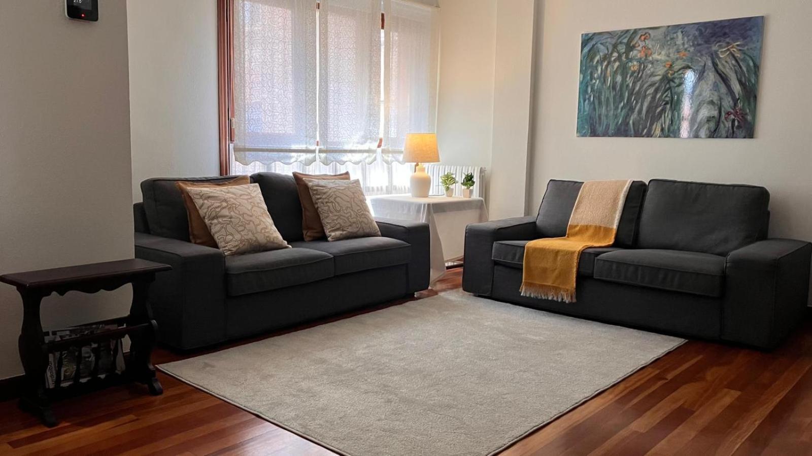 Duplex 122M2, 4 Dormitorios, 2 Banos Completos, Wifi 1Gb Mundaka Luaran gambar