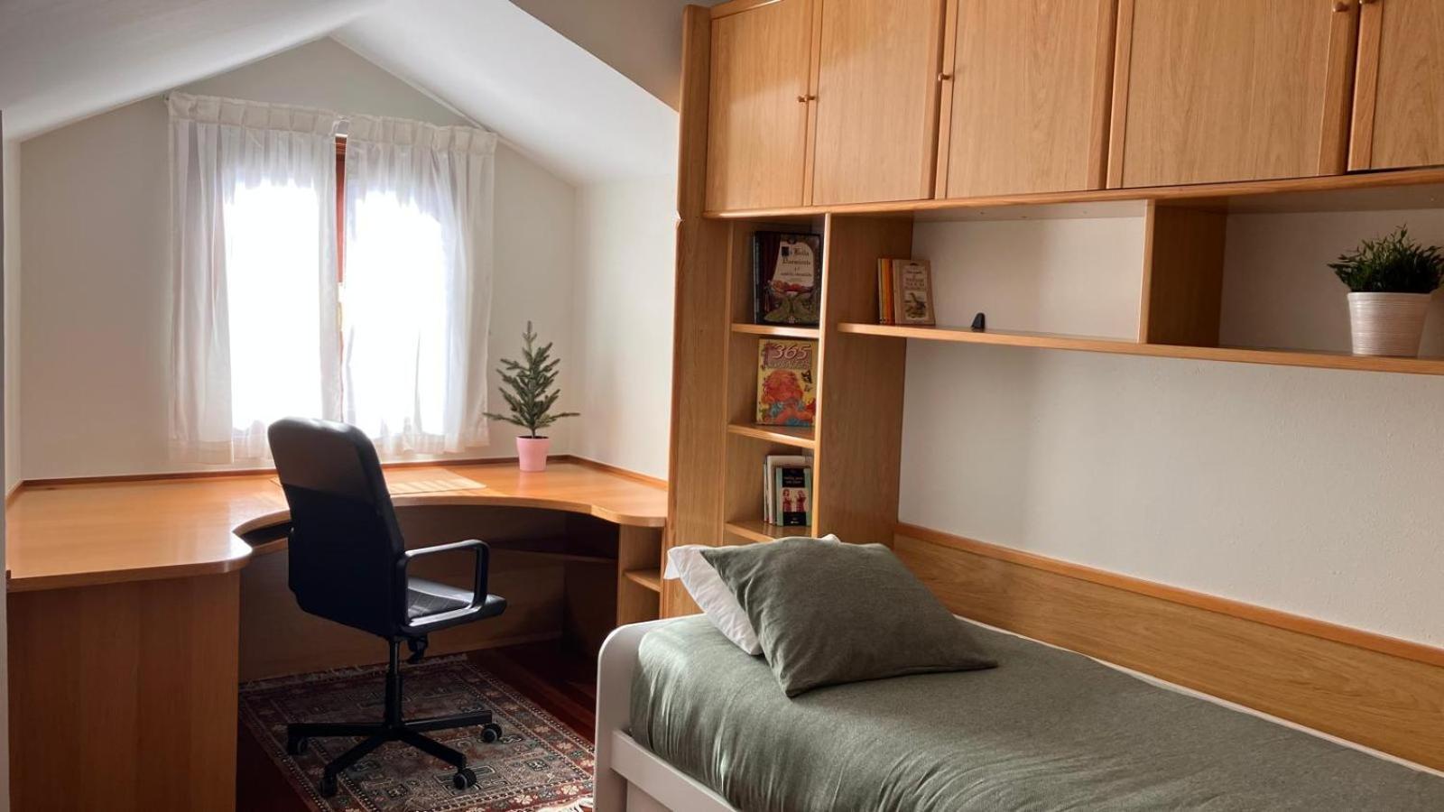 Duplex 122M2, 4 Dormitorios, 2 Banos Completos, Wifi 1Gb Mundaka Luaran gambar