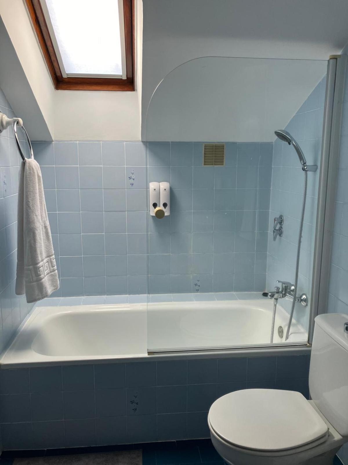Duplex 122M2, 4 Dormitorios, 2 Banos Completos, Wifi 1Gb Mundaka Luaran gambar